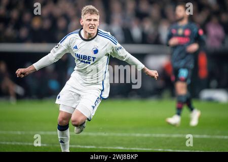 Magnus Mattson feiert nach 1-1 Treffern im 1/8-Finale der UEFA Champions League in Parken, Kopenhagen, Dienstag, den 13. Februar 2024. (Foto: Mads Claus Rasmussen/Ritzau Scanpix) Stockfoto