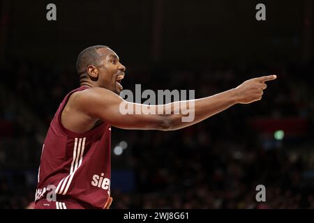 Serge Ibaka #14 von FC Bayern München FC Bayern München gegen Niners Chemnitz easyCredit BBL Basketball Saison 2023/24 21. Spieltag 13.02.2024 BMW Park © diebilderwelt / Alamy Stock Stockfoto