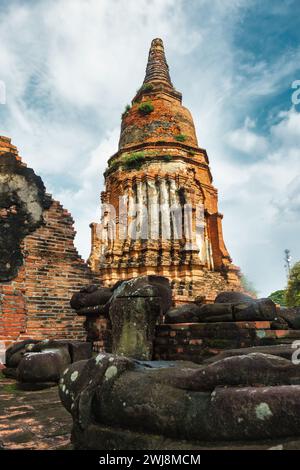 Stupa im Wat Ratchaburana im Ayutthaya Historical Park, Ayutthaya, Thailand. UNESCO-Weltkulturerbe. Stockfoto