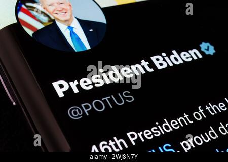 Offizielle Seite von Präsident Biden X (ex Twitter) auf dem Bildschirm. Stockfoto