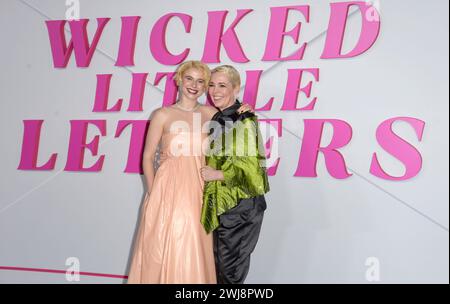 Foto muss erwähnt werden ©Alpha Press 078237 13/02/2024 Jessie Buckley und Olivia Colman Wicked Little Lies Premiere in London Stockfoto