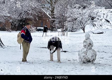 New York, USA. Februar 2024. Starker Schnee im Central Park, Manhattan. Hinweis: Nidpor/Alamy Live News Stockfoto