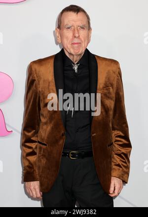 London, Großbritannien. Februar 2024. Timothy Spall besucht die Wicked Little Letters European Premiere im Odeon Luxe am Leicester Square, London. Quelle: SOPA Images Limited/Alamy Live News Stockfoto