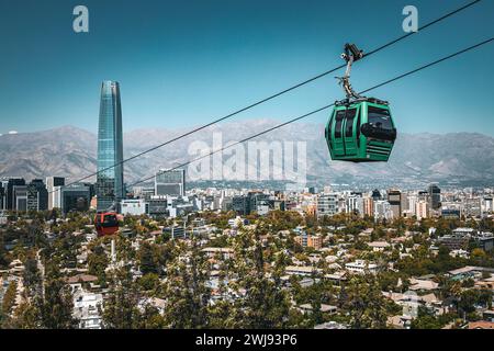 Teleférico Santiago by Turistik, Cerro San Cristobal Cable Car, Santiago de Chile, 2024 Stockfoto