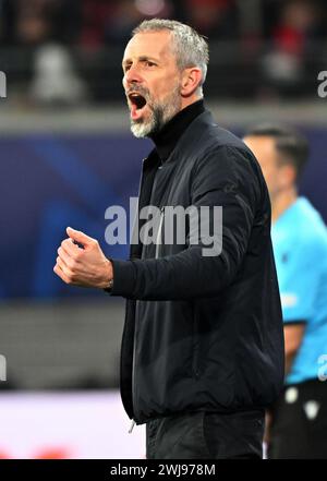 Leipzig, Deutschland. Februar 2024. Marco Rose, Cheftrainer von RB Leipzig, Gesten beim Achtelfinale der UEFA Champions League, Spiel im 1. Leg zwischen RB Leipzig und Real Madrid am 13. Februar 2024 in Leipzig. Quelle: Ulrich Hufnagel/Xinhua/Alamy Live News Stockfoto