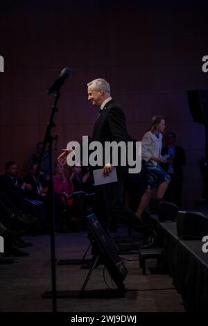 Paris, Frankreich. Februar 2024. Der französische Wirtschafts- und Finanzminister Bruno Le Maire hält eine Rede auf der Ministertagung 2024 der Internationalen Energieagentur (IEA) und der Veranstaltung zum 50. Jahrestag am 13. Februar 2024 in Paris. Foto: Eliot Blondet/ABACAPRESS.COM Credit: Abaca Press/Alamy Live News Stockfoto