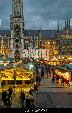 Weihnachtsmarkt, Marienplatz, München, Bayern, Deutschland Stockfoto