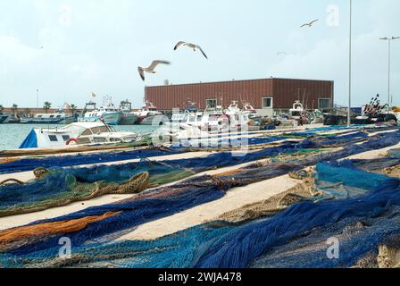 Peniscola, Fischerhafen. Bajo Maestrazgo, Castellon, Comunidad Valenciana, Spanien. Stockfoto