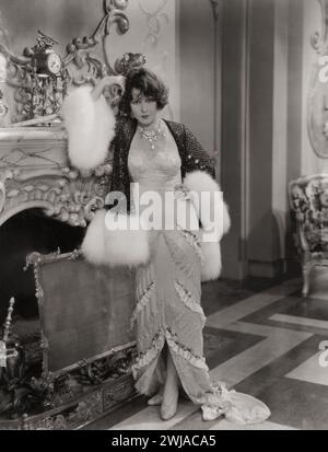 Norma Talmadge von John Miehle (United Artists, Ende der 1920er Jahre). Hochformat Stockfoto