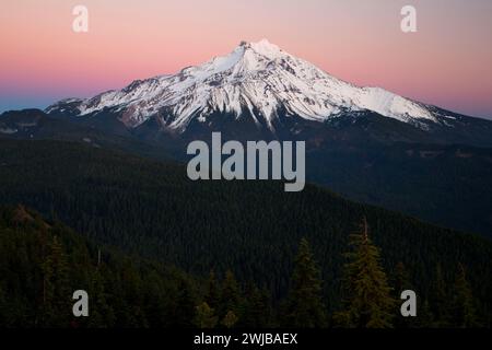 Mt Jefferson von Triangulation Peak, Mt Jefferson Wildnis, Willamette National Forest, Oregon Stockfoto