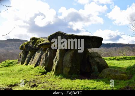 Mougau Bihan ein späteres neolithisches Passage Tomb, Allee Courverte, 3.000 v. Chr., in der Nähe des Dorfes Commana, Finistere, Bretagne Bretagne Bretagne, Frankreich Stockfoto