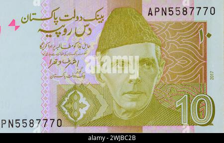 Pakistanische Landeswährung in Form von zehn Rupien von der Zentralbank von Pakistan ausgegebene Bargeldscheine Stockfoto