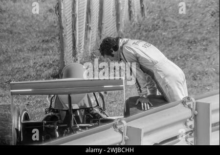 Mario Andretti Fahrer von Vals Parnelli Jones Parnelli VPJ-4 beim Watkins Glen F1 Grand Prix 1974, startete den dritten Platz, disqualifizierte externe Hilfe Stockfoto