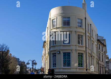 Hastings, East Sussex, Großbritannien - 12. Februar. Blick auf 1 Robertson Street Gebäude in Hastings, East Sussex am 12. Februar 2024 Stockfoto