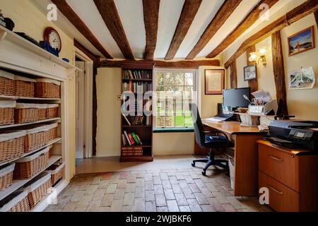 Wickhambrook, Suffolk - Januar 212 2020: Studentenwohnheim aus dem 17. Jahrhundert mit freiliegenden Hölzern Stockfoto