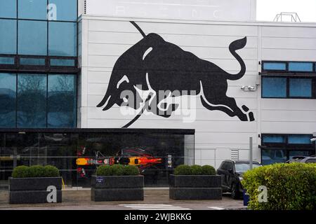 Aktenfoto vom 09-02-2024 von Einer allgemeinen Ansicht außerhalb des Red Bull Technology Campus in Milton Keynes. Christian Horner wird seinen ersten öffentlichen Auftritt am Donnerstag haben, seit eine Untersuchung wegen "unangebrachten Verhaltens" gegen den Red Bull-Teamchef eingeleitet wurde. Ausgabedatum: Mittwoch, 14. Februar 2024. Stockfoto