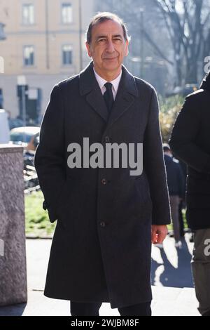 Mailand, Italien. Februar 2024. Giuseppe Sala nimmt am 13. Februar 2024 an der Pressekonferenz des Salone Del Mobile 2024 im Piccolo Teatro Strehler in Mailand Teil. (Foto: Alessandro Bremec/NurPhoto) Credit: NurPhoto SRL/Alamy Live News Stockfoto