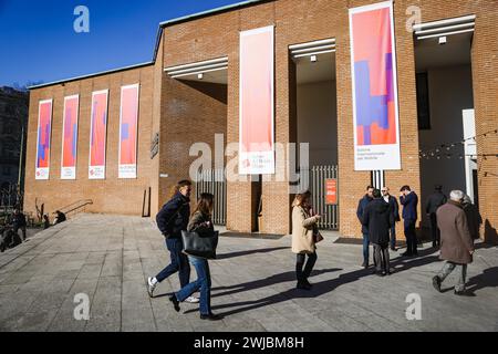 Mailand, Italien. Februar 2024. Eine Pressekonferenz für den Salone Del Mobile 2024 findet am 13. Februar 2024 im Piccolo Teatro Strehler in Mailand statt. (Foto: Alessandro Bremec/NurPhoto)0 Credit: NurPhoto SRL/Alamy Live News Stockfoto