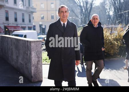 Mailand, Italien. Februar 2024. Giuseppe Sala nimmt am 13. Februar 2024 an der Pressekonferenz des Salone Del Mobile 2024 im Piccolo Teatro Strehler in Mailand Teil. (Foto: Alessandro Bremec/NurPhoto) Credit: NurPhoto SRL/Alamy Live News Stockfoto