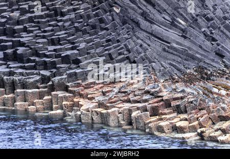 Staffa Island Schottland die Basaltsäulen auf der Buchaille Stockfoto