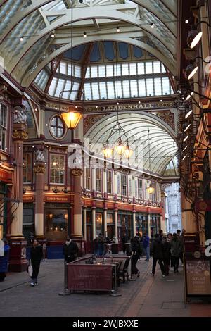 Die Lamb Tavern im Leadenhall Market in London. Stockfoto