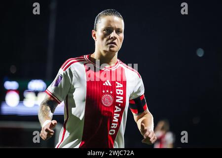 Amsterdam, Niederlande. Februar 2024. AMSTERDAM, 14.02.2024, de Toekomst, Azerion Eredivisie vrouwen, Ajax - Heerenveen (Frauen), Saison 2023/2024, während des Spiels Ajax - Heerenveen (Frauen), Ajax-Spielerin Sherida Spitse Credit: Pro Shots/Alamy Live News Stockfoto