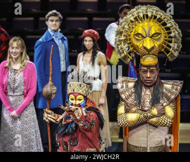 London, Großbritannien. Februar 2024. Die Stars des West End aus einigen der beliebtesten Shows und Musicals feiern die London Theatre Week im Soho Place. Die Initiative startet am 19. Februar um londontheatreweek.com Uhr und bietet Theaterfans die Möglichkeit, Shows in London mit Tickets ab 15, 25 oder 35 £ zu sehen. Quelle: Imageplotter/Alamy Live News Stockfoto