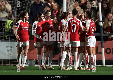 Dartford, Großbritannien. Februar 2024. Dartford, Kent, 14. Februar 2024: Torfeier für Alessia Russo (23 Arsenal) während des Continental Tyres League Cup Fußballspiels zwischen London City Lionesses und Arsenal im Princes Park in Dartford, England. (James Whitehead/SPP) Credit: SPP Sport Press Photo. /Alamy Live News Stockfoto