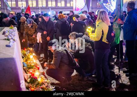 Anlässlich des 13. Februar und der Zerstörung Dresdens im Zweiten Weltkrieg organisierte die kleine rechtsextreme Partei Freie Sachsen eine Stockfoto