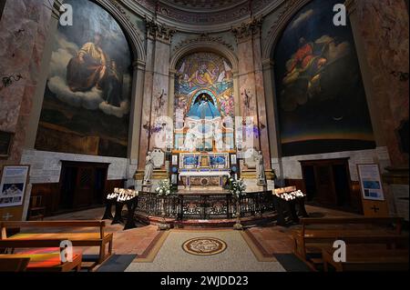 Der Schrein der Schwarzen Madonna in der Basilika Notre-Dame de la Daurade in Toulouse, Frankreich Stockfoto