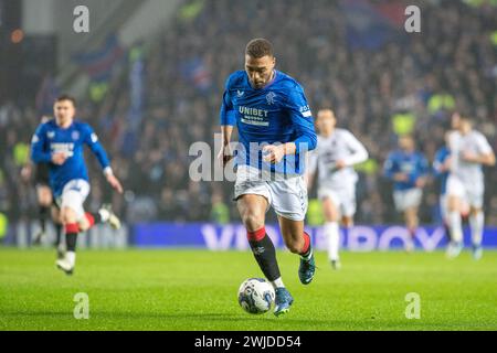 Glasgow, Großbritannien. Februar 2024. Rangers FC spielt Ross County im Ibrox Stadium, Glasgow, Schottland, in einem neu arrangierten Spiel, das am 27. Dezember 2023 wegen Schnee verschoben wurde. Die Rangers liegen derzeit 3 Punkte hinter dem Celtic FC, der an der Spitze der Scottish League steht, und ein Sieg der Rangers mit 3 oder mehr Toren würde sie auf den ersten Platz bringen. Quelle: Findlay/Alamy Live News Stockfoto