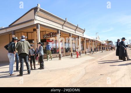 Warten auf den nächsten Schusswechsel in Tombstone, Arizona Stockfoto