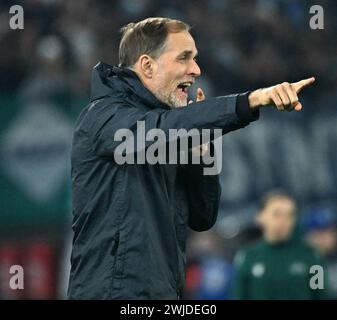 Rom. Februar 2024. Bayern Münchens Cheftrainer Thomas Tuchel gibt beim 1. Leg-Spiel der UEFA Champions League zwischen Latium und Bayern München am 14. Februar 2024 in Rom, Italien. Quelle: Augusto Casasoli/Xinhua/Alamy Live News Stockfoto