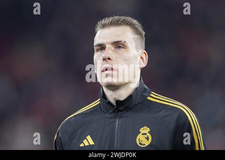 Leipzig, Deutschland. Februar 2024. Andrij Lunin von Real Madrid beim UEFA Champions League-Spiel zwischen RB Leipzig und Real Madrid in der RedBull Arena. Endstand; RB Leipzig 0:1 Real Madrid. (Foto: Grzegorz Wajda/SOPA Images/SIPA USA) Credit: SIPA USA/Alamy Live News Stockfoto