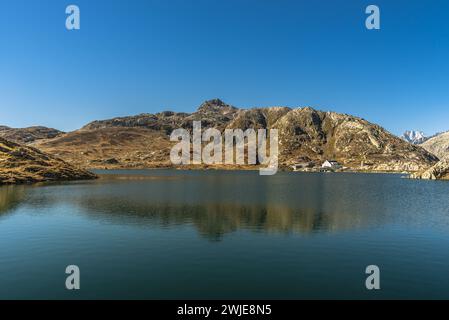 Berglandschaft mit Totensee am Grimselpass, Obergoms, Kanton Wallis, Schweiz Stockfoto