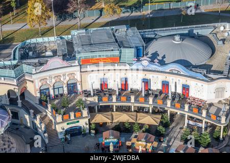 WIEN, ÖSTERREICH - 21. November 2023: Blick auf die Attraktion Madame Tussauds in Wien Österreich Stockfoto