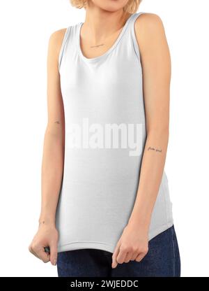 Frau mit weißem Tanktop, weißem Hintergrund. Modell, leer, bereit für Design. Stockfoto