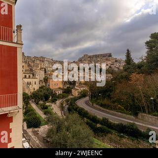 Ragusa, Italien - 27. Dezember 2023: Blick auf die historische Altstadt von Ibla Ragusa im Südosten Siziliens Stockfoto