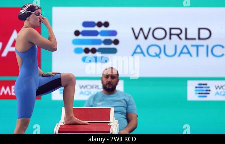 Doha, Katar. Februar 2024. Die belgische Grace Palmer wurde am Donnerstag, den 15. Februar 2024, vor den 200-m-Bruststößen der Frauen bei der Schwimmweltmeisterschaft in Doha, Katar, fotografiert. BELGA FOTO NIKOLA KRSTIC Credit: Belga Nachrichtenagentur/Alamy Live News Stockfoto