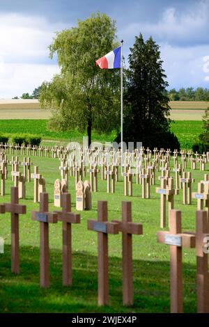 Semide (Nordostfrankreich): Orfeuil National Necropolis, deutscher Militärfriedhof des Ersten Weltkriegs (1. Weltkrieg). Gräber französischer Soldaten Stockfoto