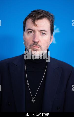 Berlin, Deutschland. Februar 2024. Albert Serra, Mitglied der Internationalen Jury der Berlinale 2024, steht beim Fotoaufruf der Internationalen Jury der Berlinale 2024 am 15. Februar 2024 in Berlin. Foto: Aurore Marechal/ABACAPRESS.COM Credit: Abaca Press/Alamy Live News Stockfoto