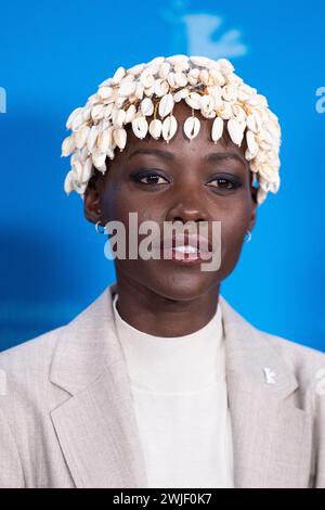 Berlin, Deutschland. Februar 2024. Lupita Nyong'o nahm am 15. Februar 2024 am Fotoruf der Jury während des 74. Internationalen Filmfestivals Berlinale Berlin im Grand Hyatt Hotel in Berlin Teil. Foto: Aurore Marechal/ABACAPRESS.COM Credit: Abaca Press/Alamy Live News Stockfoto