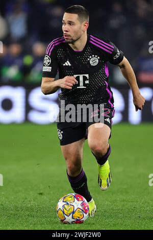 Raphael Guerreiro von Bayern München während des Champions-League-Fußballspiels zwischen SS Lazio und FC Bayern München im Olimpico-Stadion in Rom (Italien), 14. Februar 2024. Stockfoto