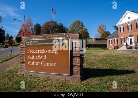 Fredericksburg, Virginia - 4. November 2023: Schild für die Schlacht von Fredericksburg Visitor Center - Spotsylvania Military Park - amerikanischer Bürgerkrieg Stockfoto