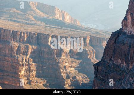 Golden Hour in Jebel Shams, Balcony Walk Route, Oman, Ad Dakhiliyah Governorate, Al Hajar Mountains Stockfoto