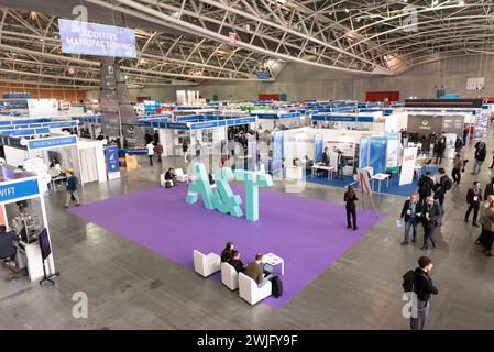 Foto Matteo SECCI/LaPresse 15 febbraio 2024 Turin, Italia - Cronaca - Fiera dell'automazione A&T Automatisierung und Testen. Nell'immagine: gli spazi della fiera presso Oval Lingotto Fiere. februar 2024 Turin, Italien - Automatisierungsmesse A&T Automation and Testing. Im Bild: Die Messeräume im Oval Lingotto Fiere. Stockfoto