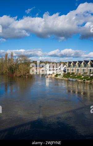 Taplow Riverside, Luxusimmobilien, Themse, Buckinghamshire, England, GROSSBRITANNIEN, GB. Stockfoto