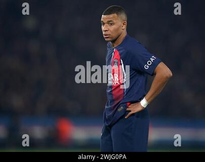 Aktenfoto vom 25.10.2023 von Stürmer Kylian Mbappe, der Paris St. Germain gesagt hat, dass er den Club am Ende der Saison verlassen wird, versteht die Nachrichtenagentur PA. Bilddatum: Mittwoch, 25. Oktober 2023. Ausgabedatum: Donnerstag, 15. Februar 2024. Stockfoto