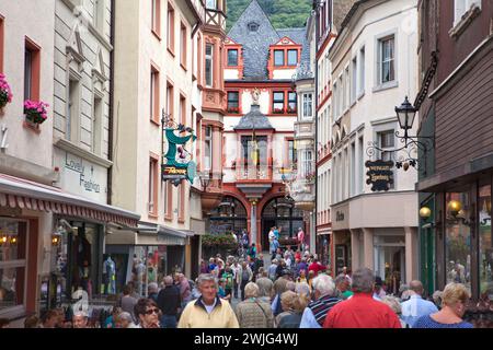 Fachwerkhäuser in Bernkastel, Bernkastel-Kues, Mittelmosel, Rheinland-Pfalz, Deutschland, Europa Stockfoto