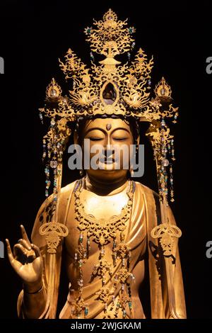 Turin, Italien - Mai 2023: Oriental Art Museum - Bodhisattva, 14. c..., Muromachi Epochen, Japan Stockfoto